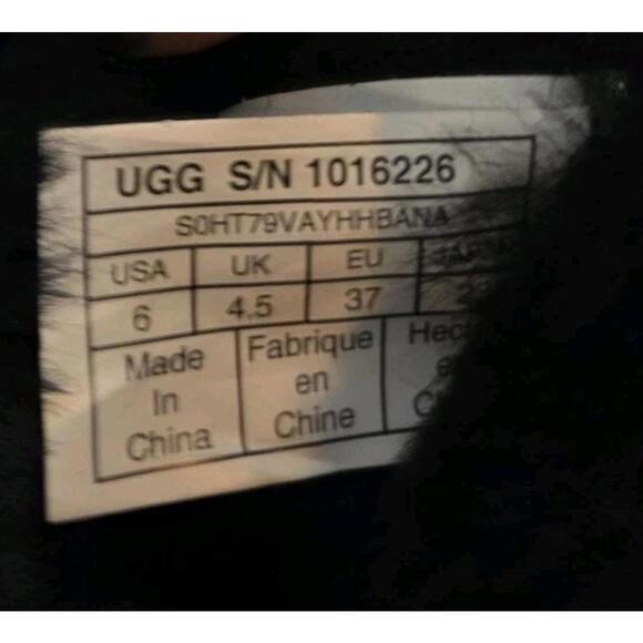 UGG Bailey Button II Boots Black Sz 6 - Picture 4 of 8